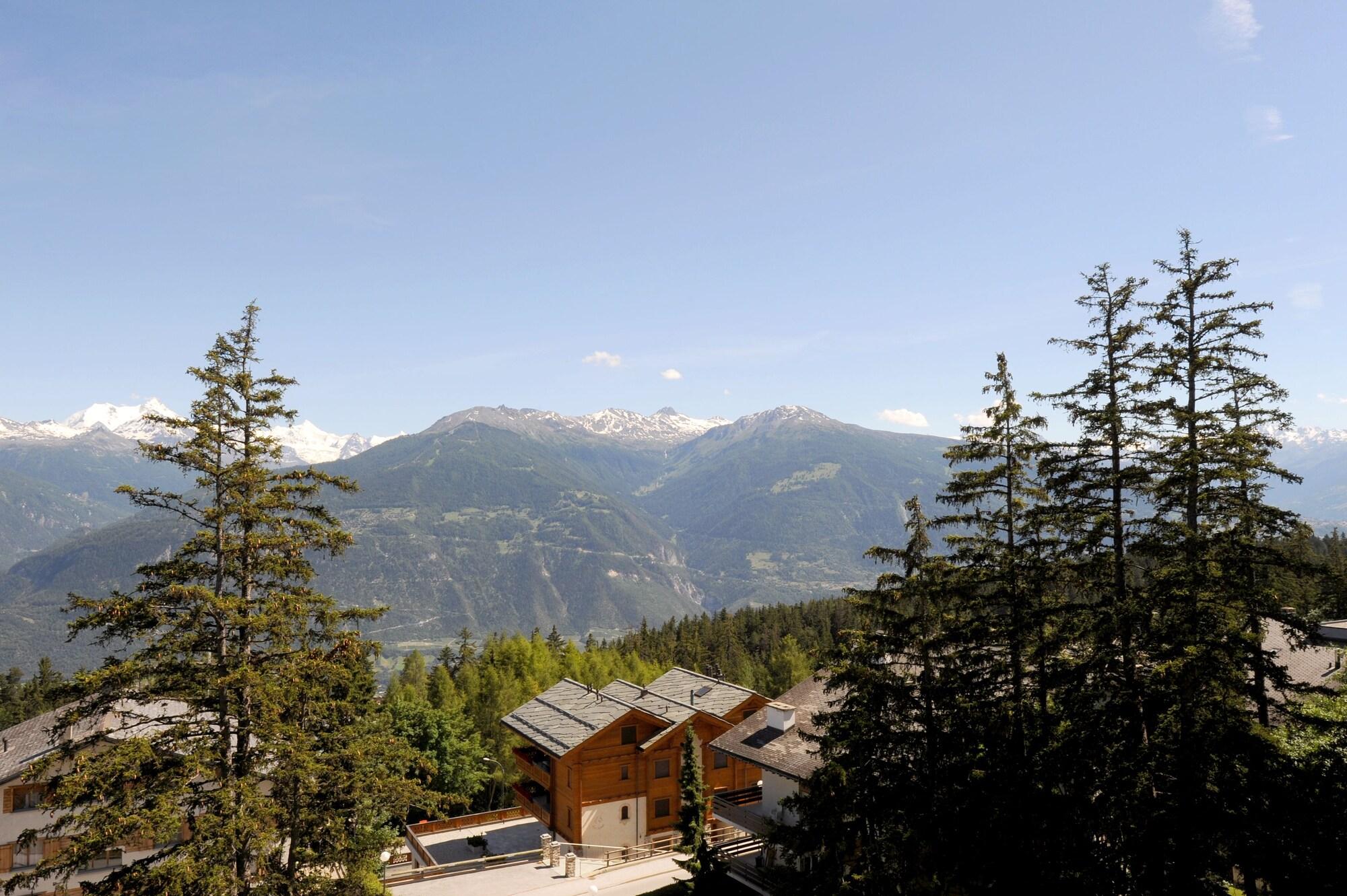 Hotel Helvetia Intergolf Crans-Montana Exteriör bild