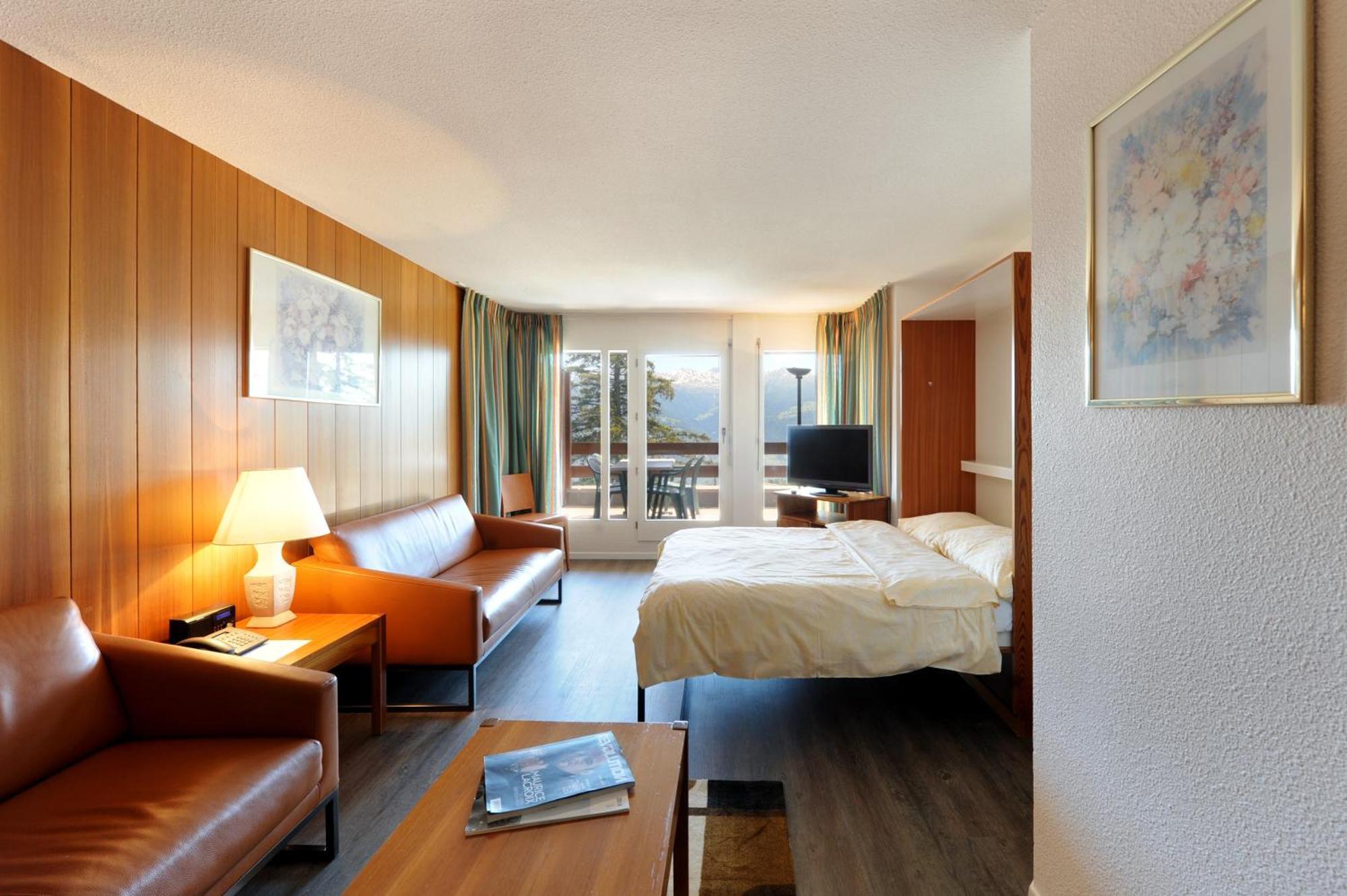 Hotel Helvetia Intergolf Crans-Montana Exteriör bild