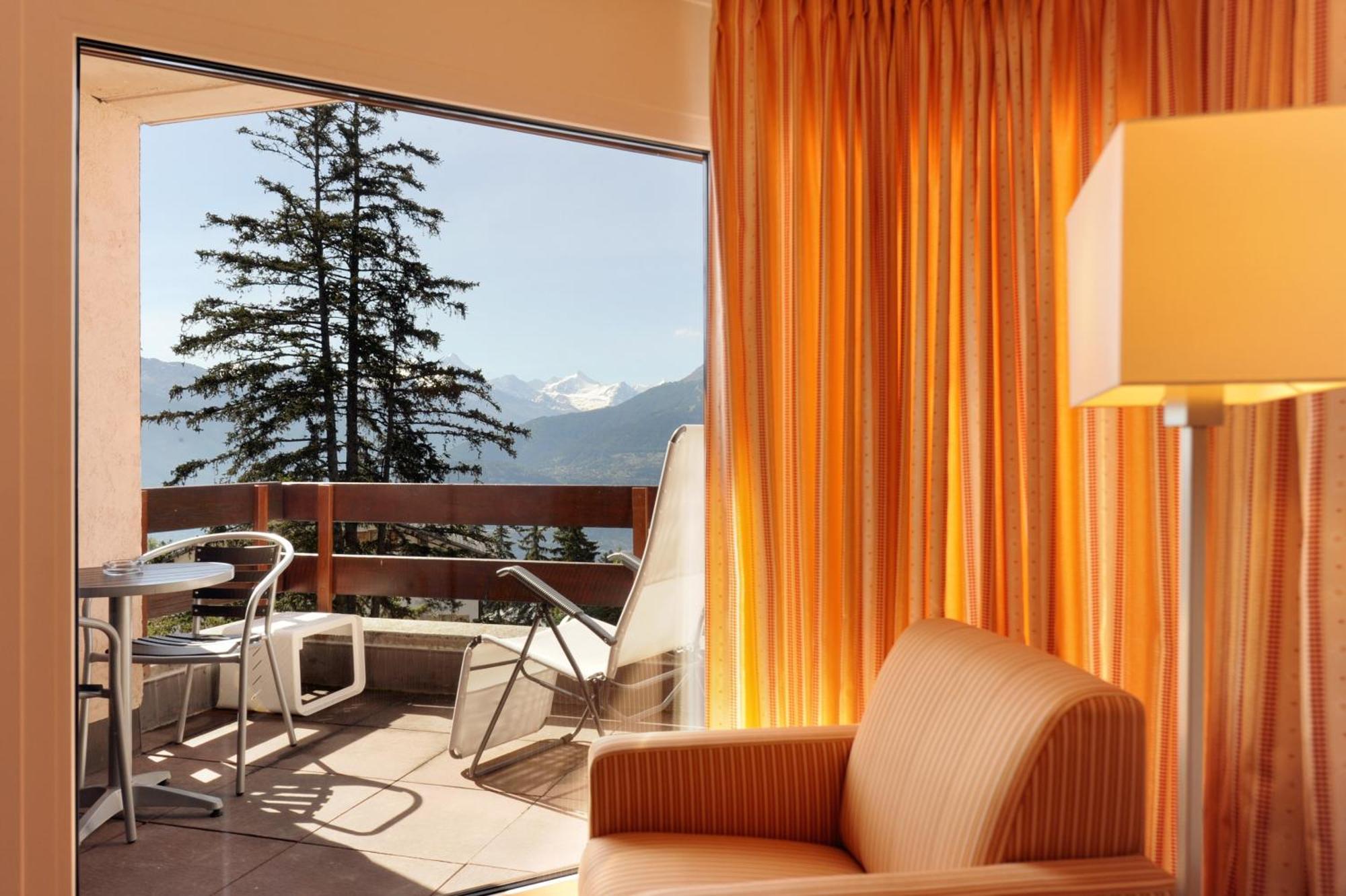 Hotel Helvetia Intergolf Crans-Montana Exteriör bild
