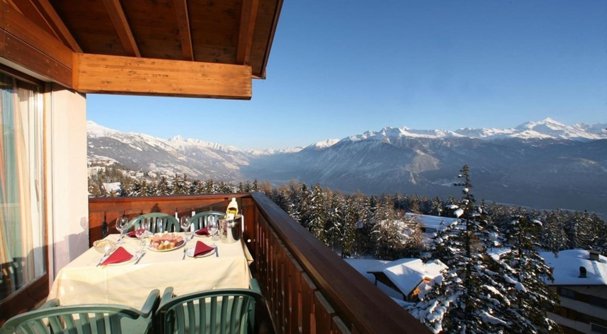 Hotel Helvetia Intergolf Crans-Montana Exteriör bild