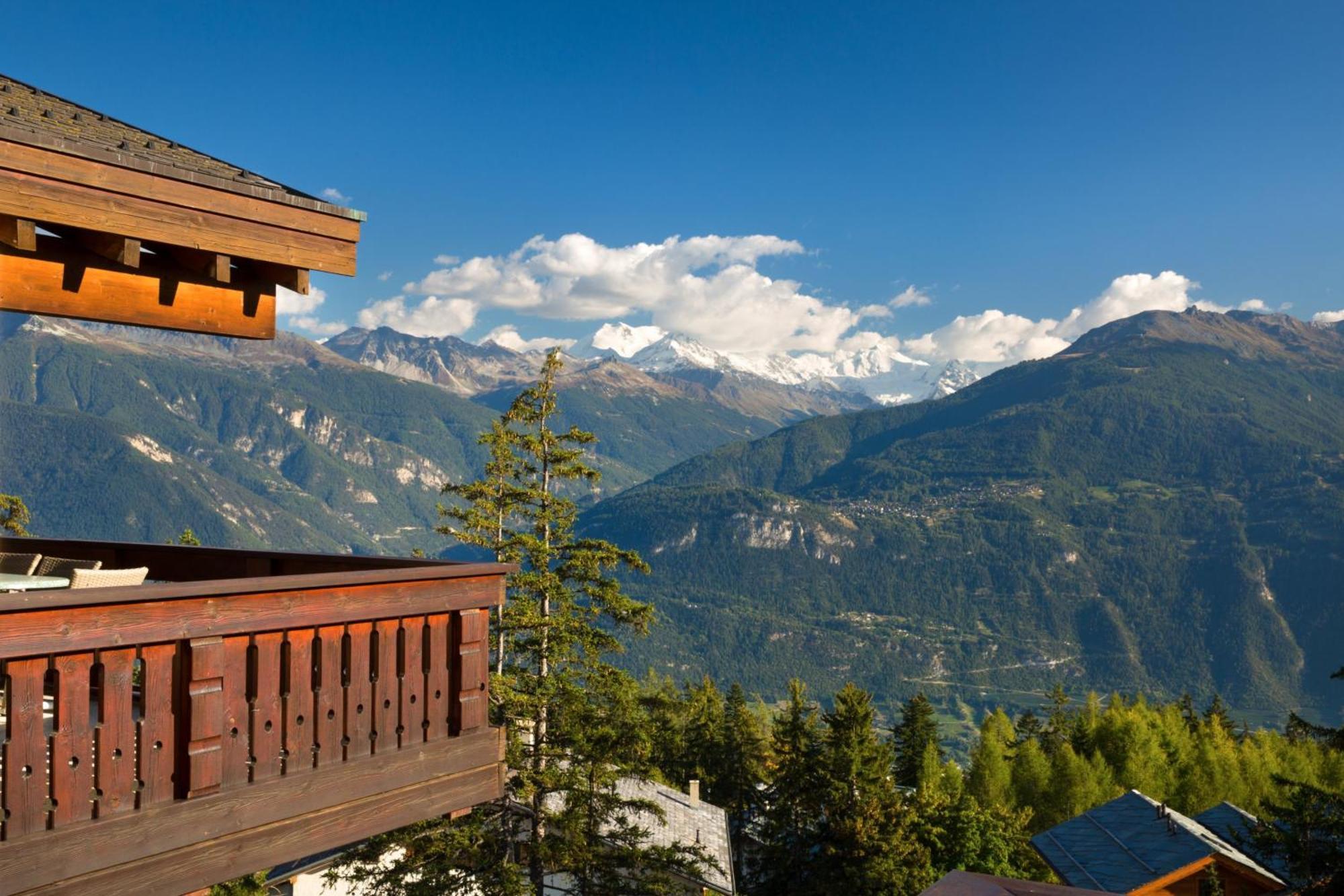 Hotel Helvetia Intergolf Crans-Montana Exteriör bild