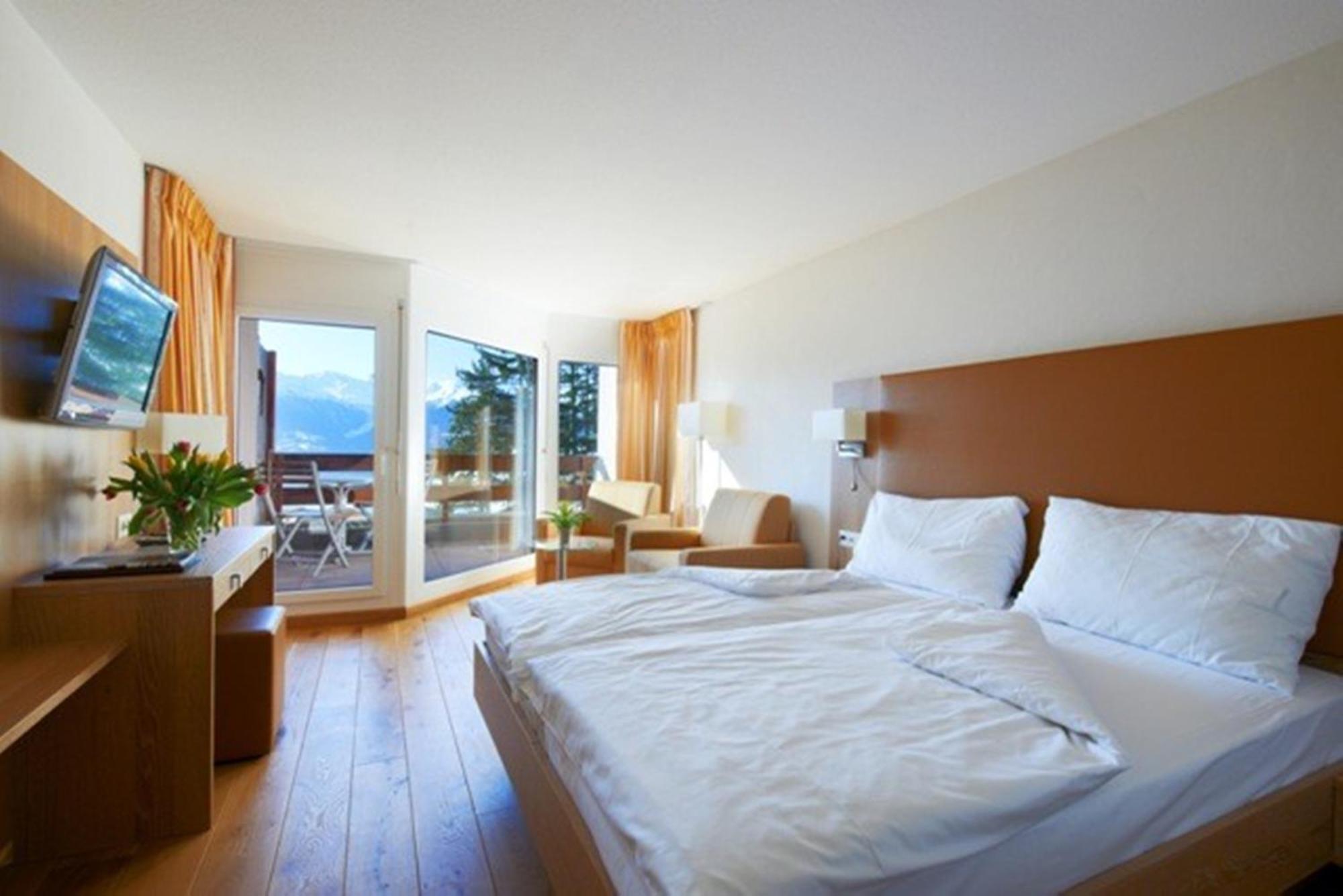 Hotel Helvetia Intergolf Crans-Montana Exteriör bild